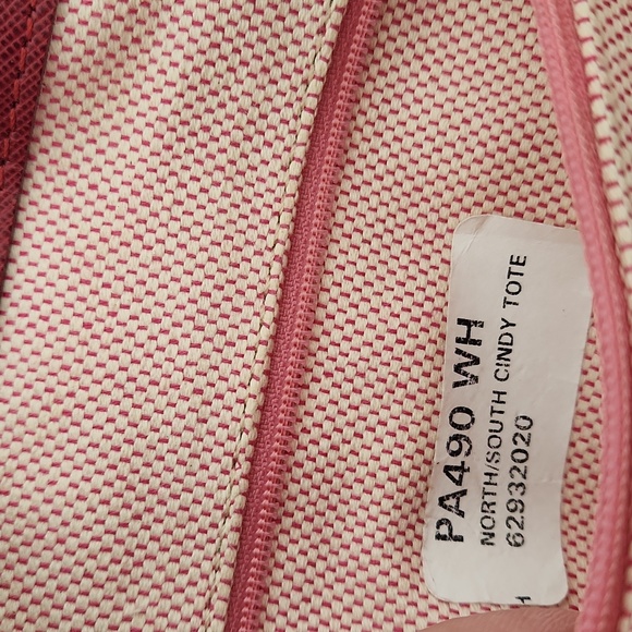 NWOT Rare Dooney & Bourke North/South Cindy Macy's Parade Collectible Tote ๐๐ฅ - Picture 15 of 17